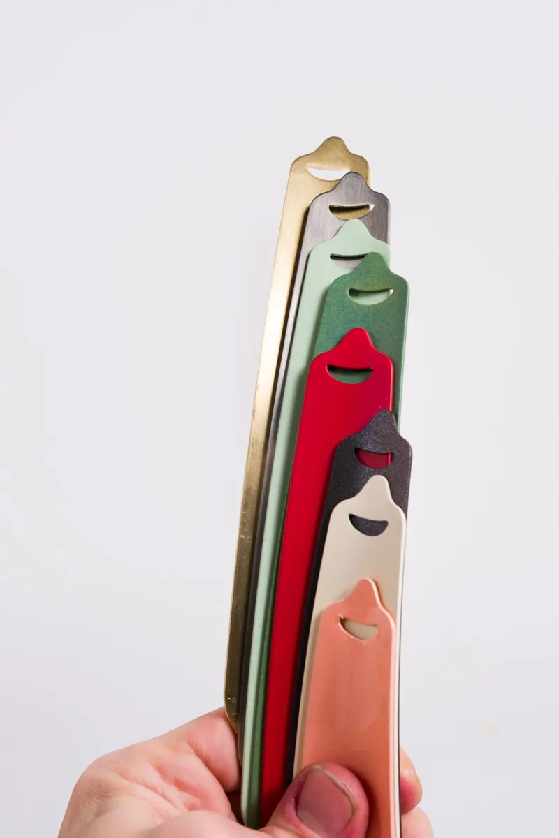 A handful of shoe horns.