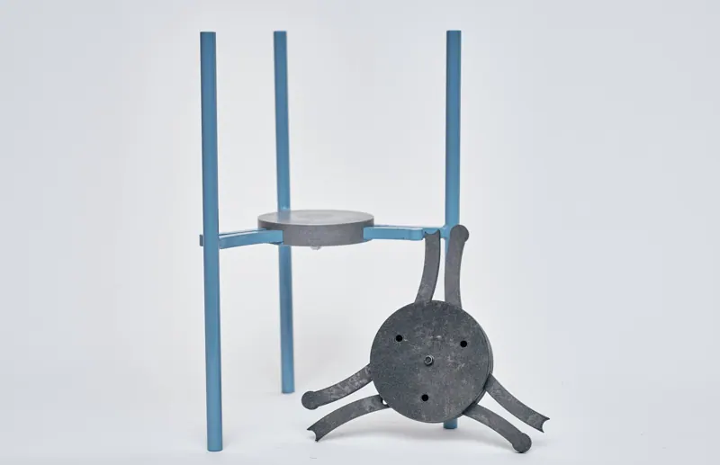 A stand study. Bent legs, machined hub.