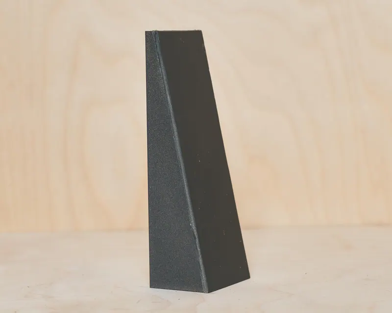 One Stop standing on end, Black Speckle